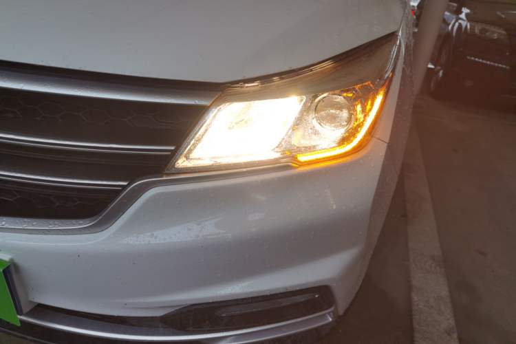 Used Baojun 730 2021 1.5T CVT Fashion Version 7 Seats