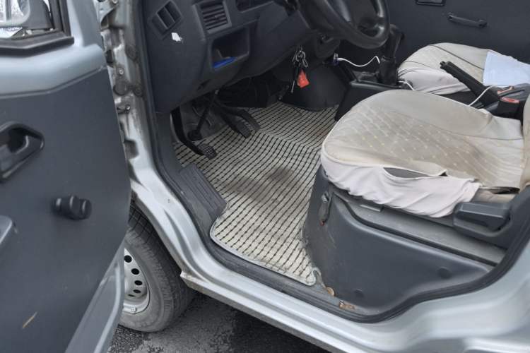 Used Wuling Zhiguang 2015 1.2L Practical LS-I Model