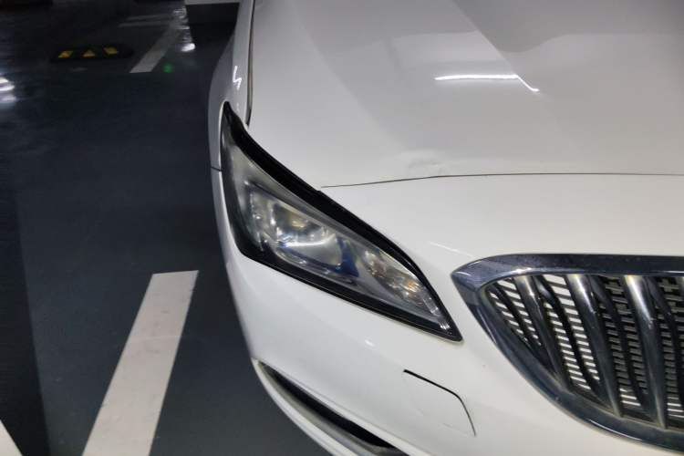 Used Buick Verano 2017 Sedan 20T Dual-Clutch Elite Model
