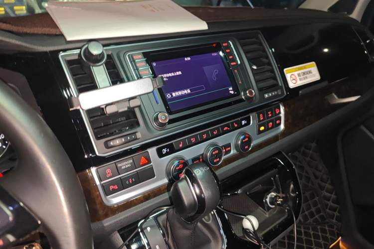 Used Volkswagen Multivan 2018 2.0 TSI Four-Wheel Drive Comfort Edition 7-Seater
