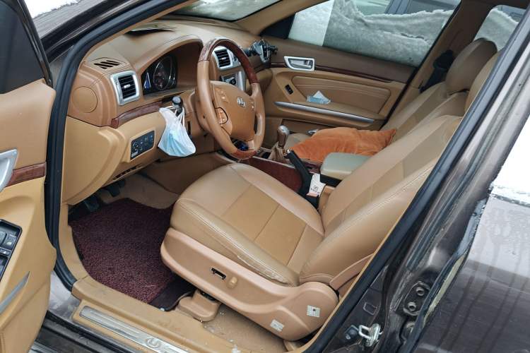 Used Huatai Boliger 2012 1.8T Manual Two-Wheel Drive Smart Edition
