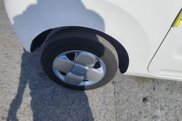 Used Geely Galaxy Panda 2024 Panda Mini 200km Endurance Bear
