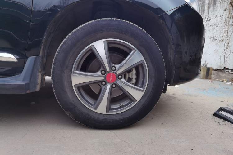 Used Haval H6 2013 Upgraded Model 1.5T Manual Two-Wheel Drive Elite Version