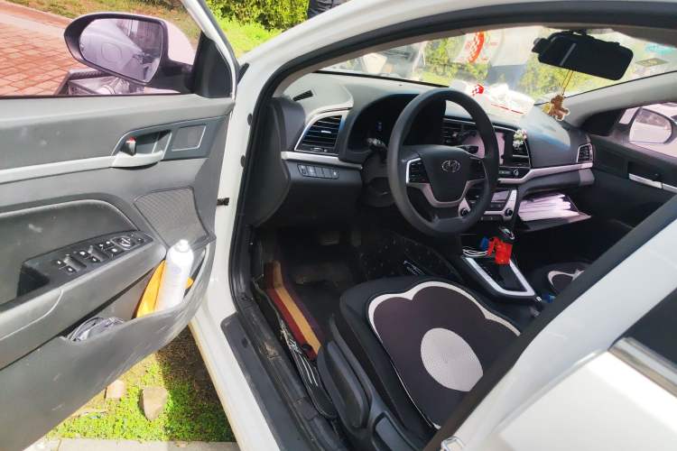 Used Hyundai Elantra (6th Generation / Lingdong) 2016 1.6L Automatic ZhiXuan – Elite Version
