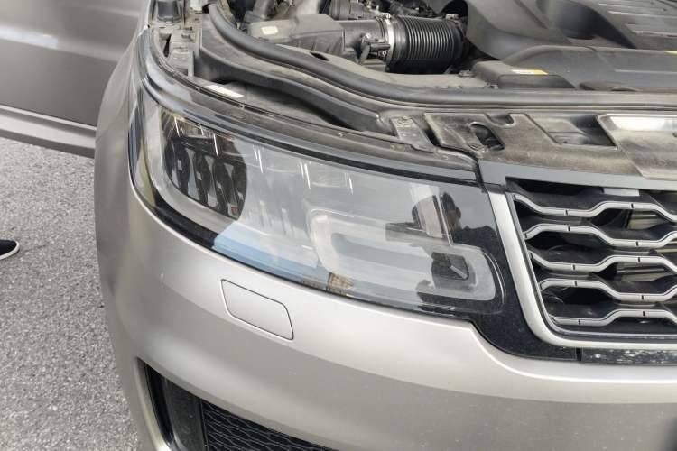 Used Land Rover Range Sport 2020 3.0 L6 HSE DYNAMIC Right Front Headlight