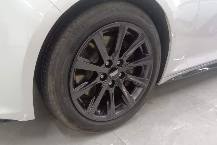 Used Cadillac CT5 2023 28T Prestige Model
