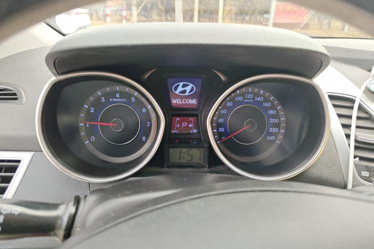Used Hyundai Elantra (5th Generation / Langdong) 2015 1.6L Automatic Luxury Model
