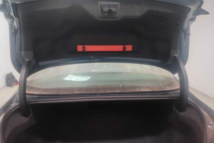 Used Volvo S60 2025 B4 Zhiyi Luxury Edition Trunk