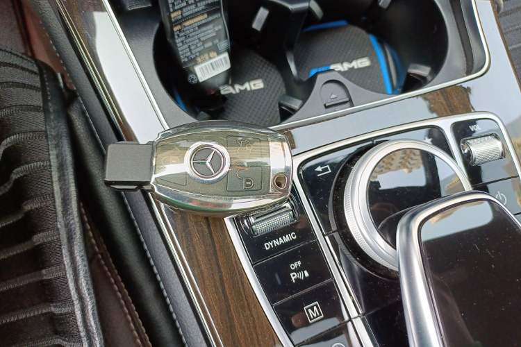 Used Mercedes-Benz GLC 2019 GLC 260 4MATIC Dynamic Edition Vehicle Key