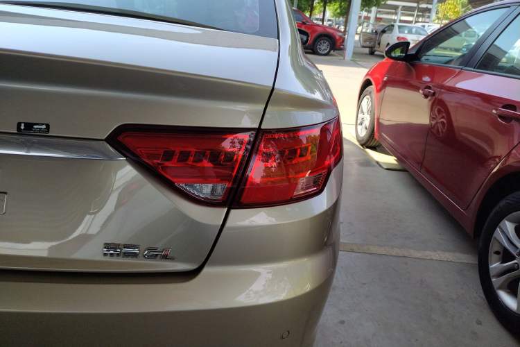 Used Geely Auto Emgrand GL 2018 1.4T DCT Prestige Smart Connectivity Version Right Rear Taillight