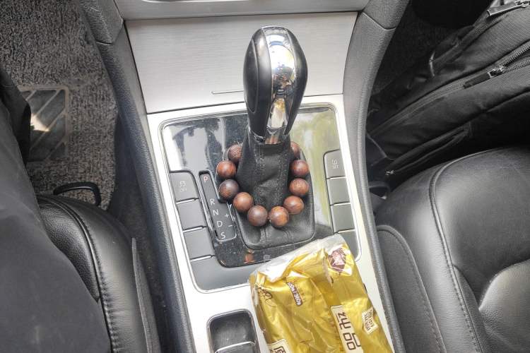 Used Volkswagen Passat 2013 1.8TSI DSG Prestige Edition Gear Lever