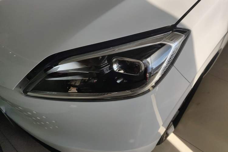 Used Wuling Hongguang New Energy 2025 Extended-Range Hybrid 50 km Utility Version
