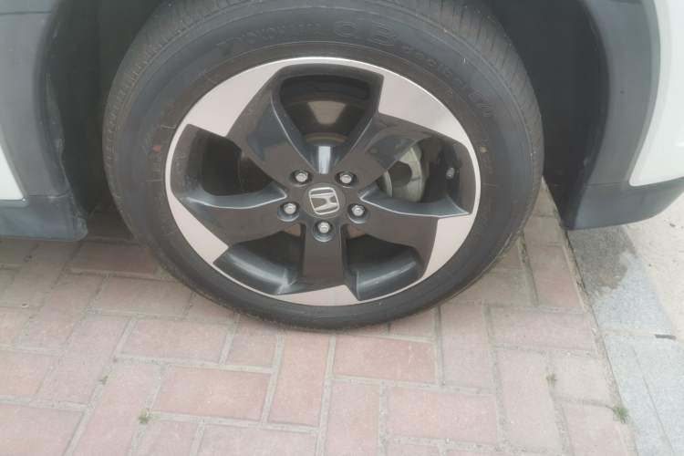 Used Honda Vezel 2017 1.8L CVT Front-Wheel Drive Pioneer Edition Right Front Wheel Hub