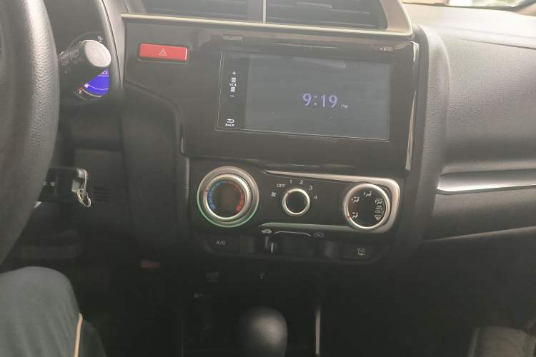 Used Honda Fit 2014 1.5L SE CVT Fashion Model