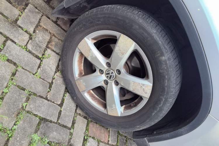 Used Volkswagen Tiguan 2012 1.8TSI Automatic Two-Wheel Drive Elite Edition Right Front Wheel Hub
