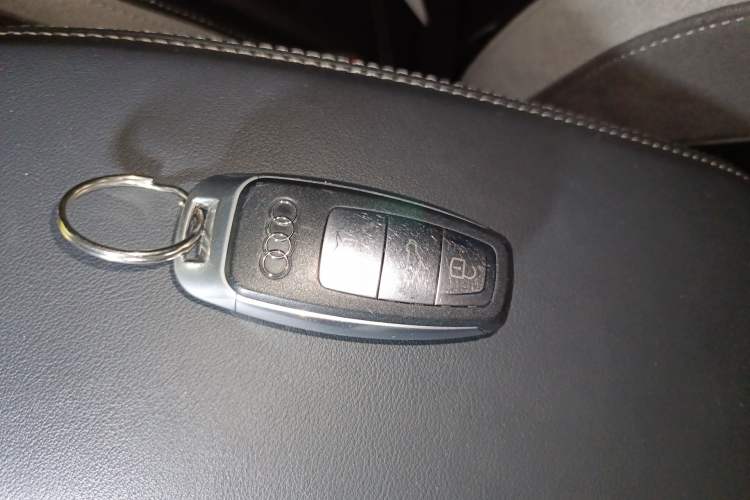Used Audi Q3 2024 35 TFSI Fashion Dynamic Edition Vehicle Key