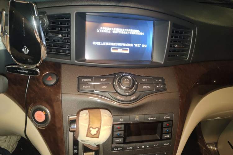 Used Nissan Quest 2015 3.5L SL
