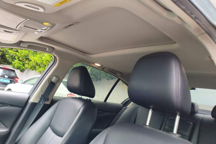 Used Infiniti Q50L 2016 2.0T Comfort Edition Headliner