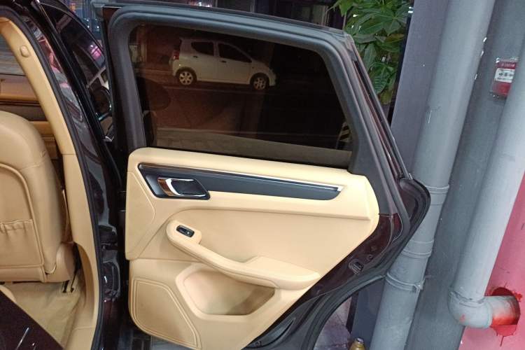 Used Porsche Macan 2014 Macan 2.0T