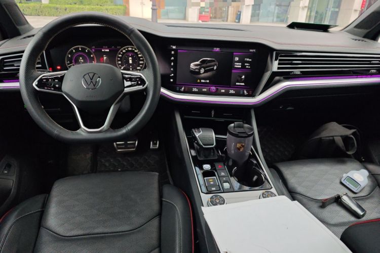 Used Volkswagen Touareg 2022 3.0 TSI Prestige 20th Anniversary Special Edition
