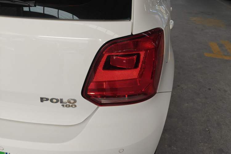 Used Volkswagen Polo 2014 1.6L Automatic Comfort Edition
