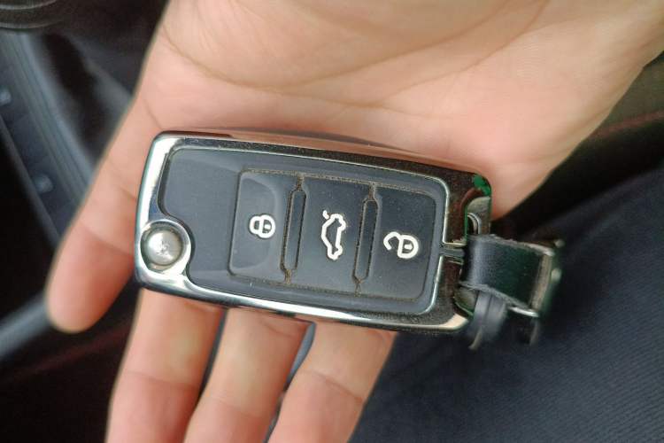 Used Volkswagen Santana 2019 1.5L Manual Fashion Edition China VI Standard Interior 1