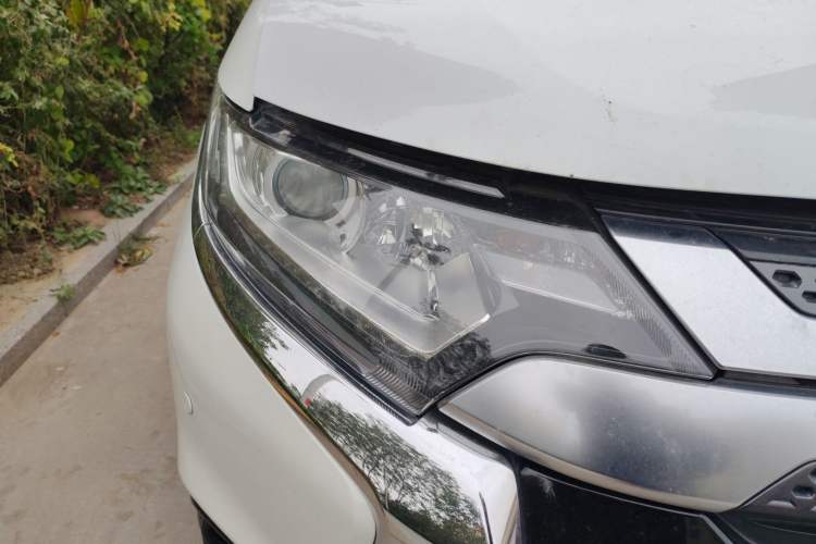 Used Mitsubishi Outlander 2019 2.0L Two-Wheel Drive Comfort Edition 5 Seats China VI Standard
