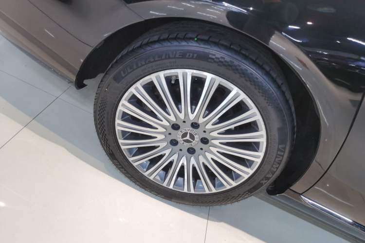 Used Mercedes-Benz E-Class 2021 Facelift E 300 L Stylish Edition