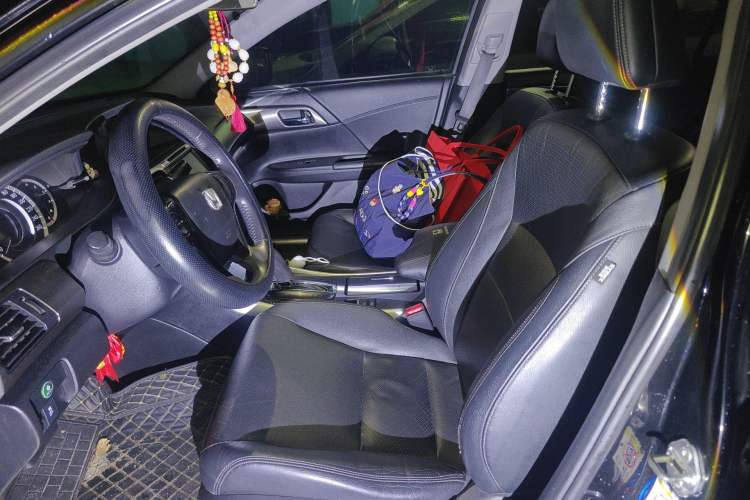 Used Honda Accord 2015 2.0L LXS Elite Edition Left Front Seat