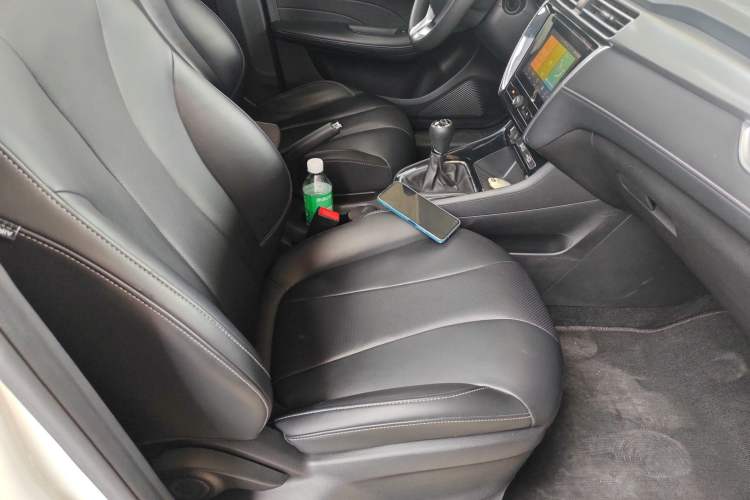 Used Roewe i5 2019 1.5L Manual 4G Connect Leehao Flagship Edition
