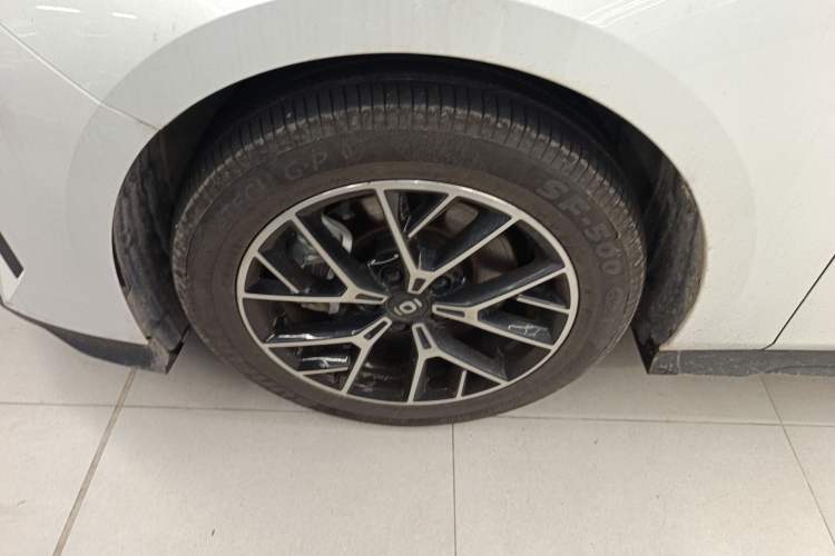 Used CHANGAN NEVO A06 2023 Base Model Left Front Wheel Hub