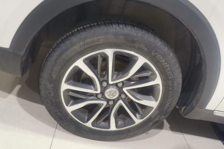 Used Baojun 730 2019 1.5T CVT Fashion Model 7 Seats China VI Emission Standard