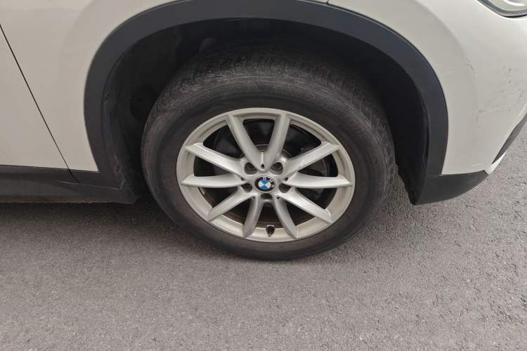 Used BMW X1 2018 sDrive18Li Fashion Model Right Front Wheel Hub