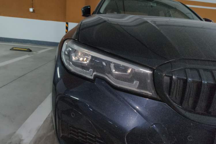 Used BMW 3 Series 2021 325i M Sport Night Edition package Right Front Headlight