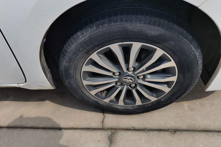 Used Toyota Corolla 2017 Revised Version 1.2T S-CVT GL-i