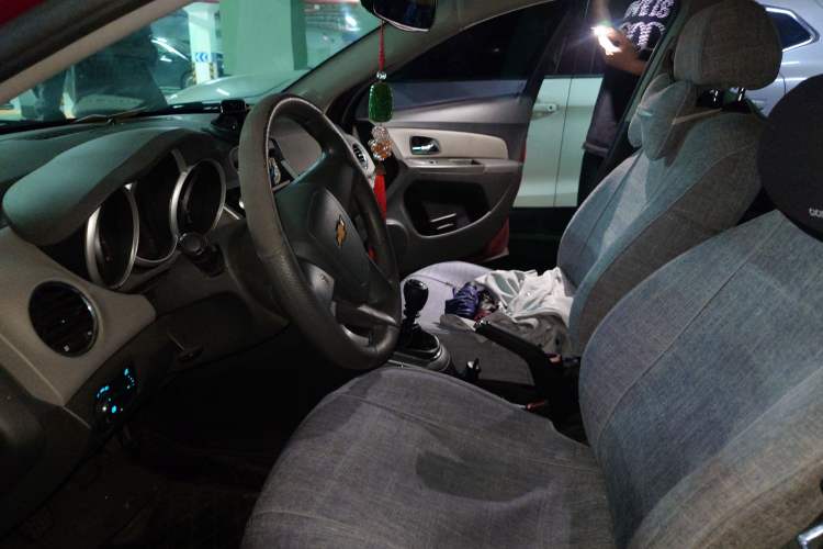 Used Chevrolet Cruze 2012 1.6L SL MT
