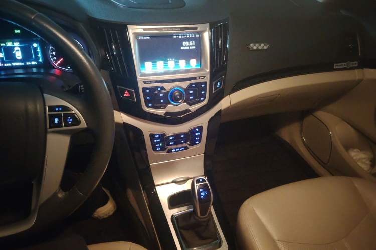 Used BYD e5 2017 300 Prestige Edition
