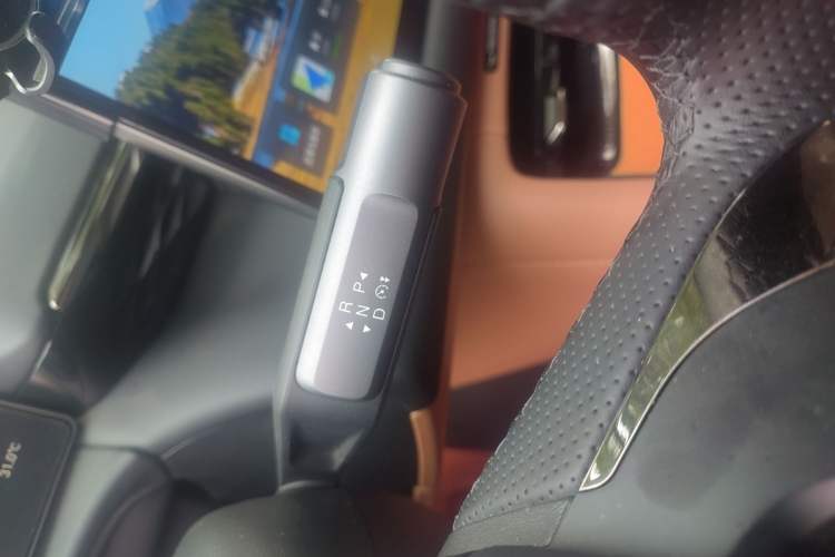 Used AION RT 2025 650 LiDAR Edition Gear Lever