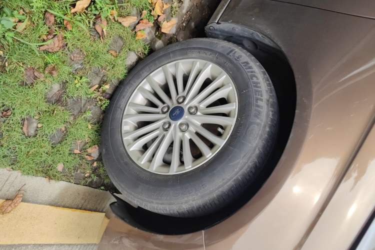 Used Ford Escort 2015 1.5L Automatic Comfort Edition