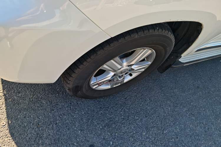 Used Toyota Land Cruiser 2015 4.0L 8-Seater Middle East Version
