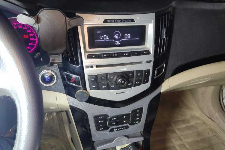 Used BYD Surui 2012 1.5L Manual Comfort Edition