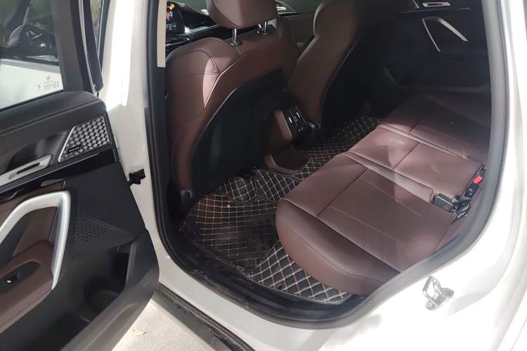 Used BMW X1 2024 sDrive25Li X Design Package Left Rear Seat