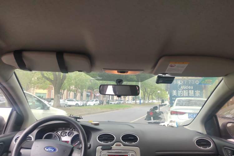 Used Ford Focus 2013 Hatchback Classic 1.8L Automatic Base Model