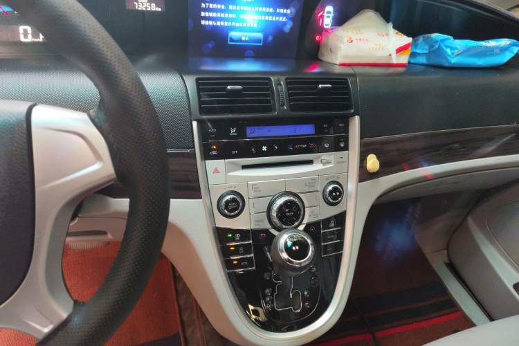 Used Luxgen Great 7 MPV 2016 2.0T Luxury Model
