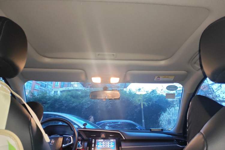 Used Honda Civic 2016 220TURBO CVT Prestige Edition
