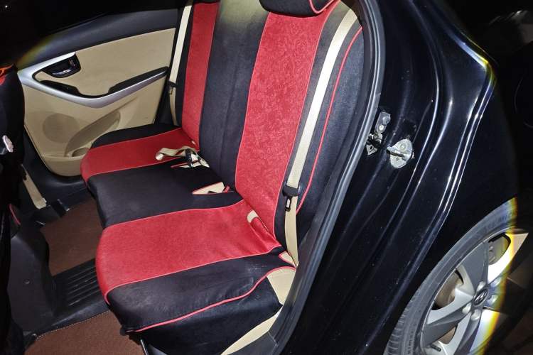 Used Hyundai Elantra (5th Generation / Langdong) 2012 1.6L Automatic Leading Model
