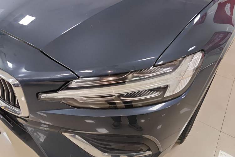 Used Volvo S60 2022 B4 Zhiyuan Luxury Edition
