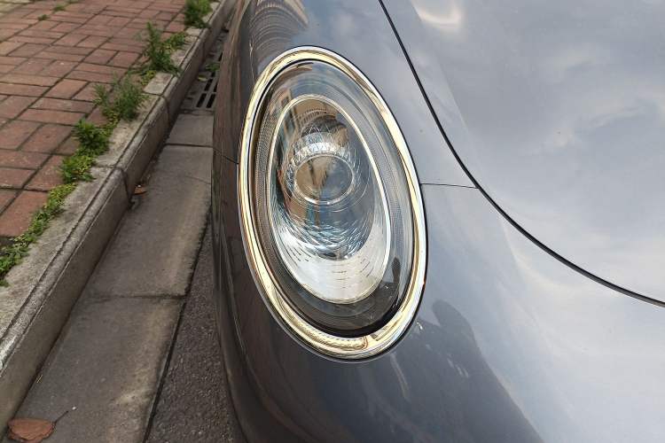 Used ORA Lightning Cat 2022 555 km Luxury Edition
