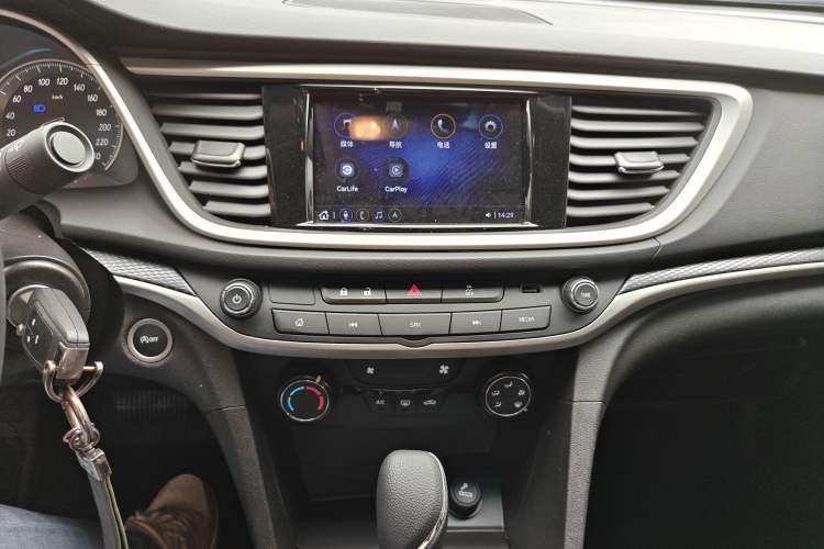 Used Buick GT 2021 Revised Version Flagship 1.5L Automatic Elite Edition Audio And AC Panel