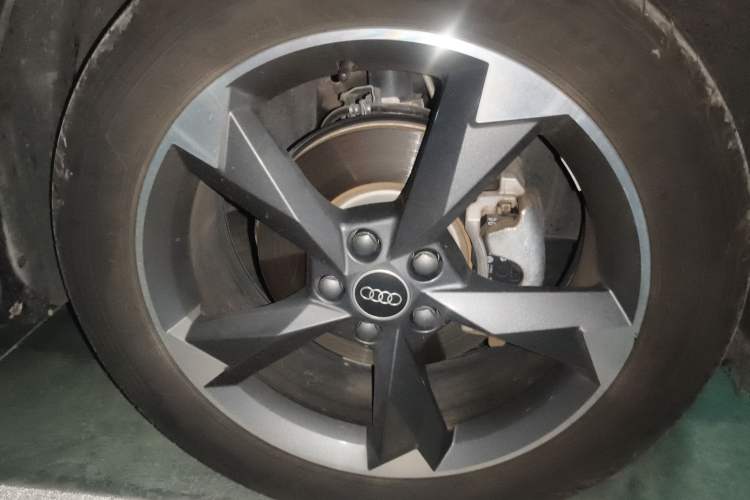 Used Audi Q3 2023 35 TFSI Fashion Dynamic Model (1.4T)
